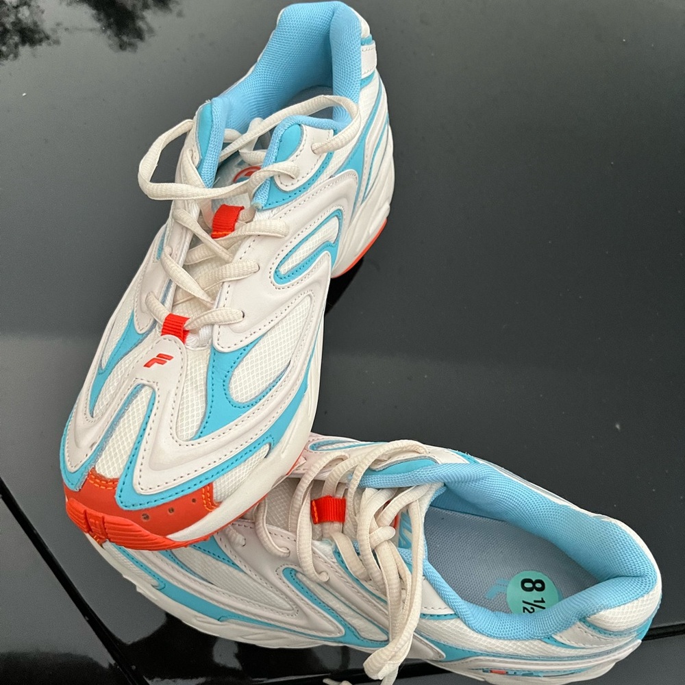 Women’s Fila sneakers